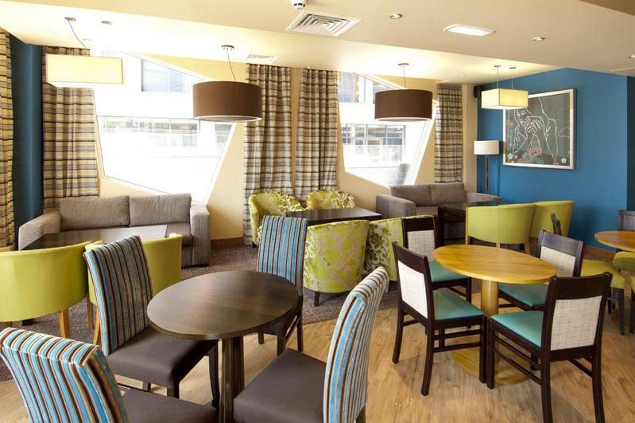 Premier Inn Manchester Bury Bury  Exterior photo