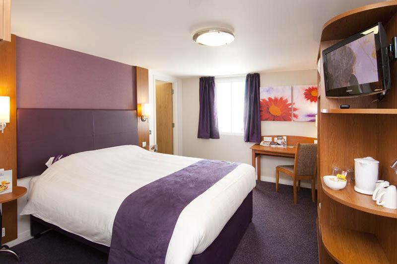 Premier Inn Manchester Bury Bury  Exterior photo