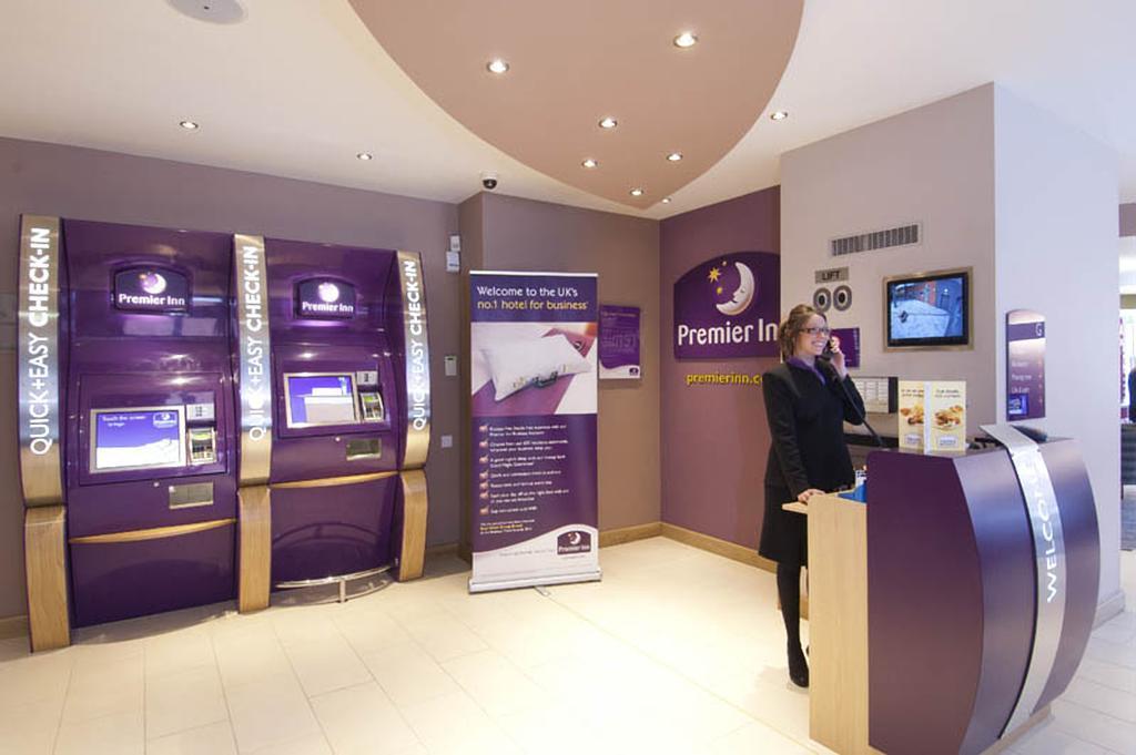 Premier Inn Manchester Bury Bury  Exterior photo