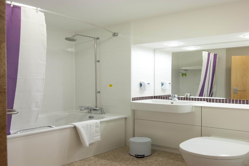 Premier Inn Manchester Bury Bury  Exterior photo